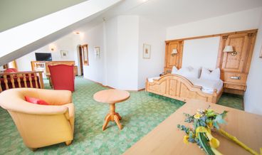 afbeelding van Double Room-1 King Bed Free WiFi Free self parking Free breakfast