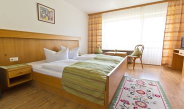 afbeelding van Classic Double Room, Balcony, Garden View-1 King Bed Free WiFi Free self parking Free breakfast