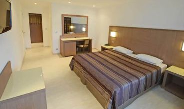afbeelding van Triple Room, Terrace-1 Double Bed and 1 Double Sofa Bed Non Refundable Free WiFi Free self parking