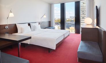 afbeelding van Riverside Double Room-1 King Bed Free WiFi Free high-speed internet