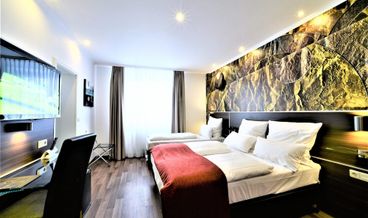 afbeelding van Double Room-2 Twin Beds Non Refundable Free WiFi Free self parking Free valet parking