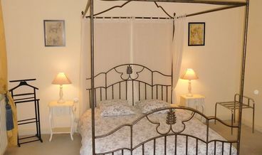 afbeelding van Comfort Double Room, Private Bathroom, Garden Area (Claude Monet)-1 Double Bed Free breakfast Free self parking Free WiFi