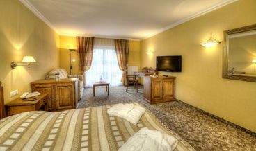 afbeelding van Standard Double Room, Balcony, Garden View-1 Queen Bed Free WiFi Breakfast buffet Free self parking