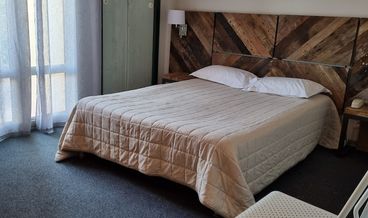 afbeelding van Luxury Double Room-1 Double Bed Non Refundable Free self parking Free WiFi