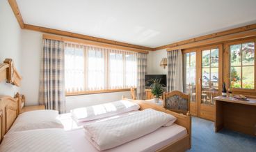 afbeelding van Comfort Double or Twin Room, Balcony-1 Queen Bed and 1 Twin Bed Non Refundable Free WiFi Free self parking