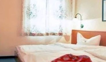 afbeelding van Double or Twin Room-2 Twin Beds Full Breakfast Free WiFi Free parking