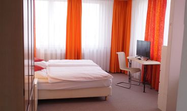 afbeelding van Business Double Room-1 King Bed Non Refundable Free WiFi Free self parking