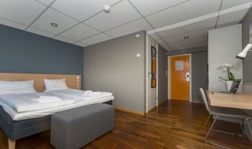 afbeelding van Basic Triple Room-1 Queen Bed and 1 Twin Bed Non Refundable Free WiFi