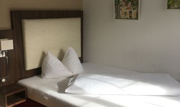 afbeelding van Standard Double Room-1 Queen Bed Free WiFi Free self parking Free breakfast
