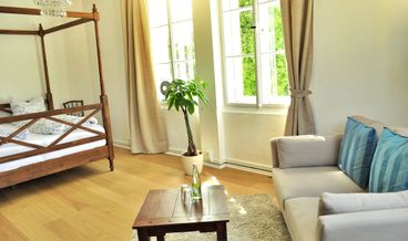 afbeelding van Double Room, Private Bathroom (External)-1 Queen Bed Non Refundable Free WiFi