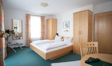 afbeelding van Double Room-1 Double Bed Non Refundable Free WiFi Free self parking Free breakfast
