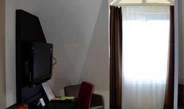 afbeelding van Standard Single Room-1 Queen Bed Free WiFi Breakfast buffet Free self parking