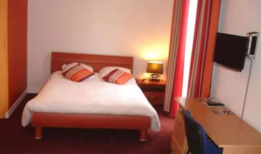 afbeelding van Standard Double Room, Bathtub-1 Double Bed Free self parking Free WiFi