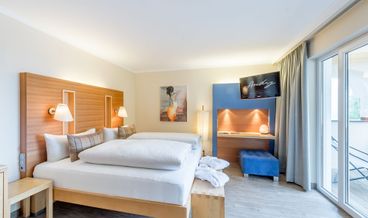 afbeelding van Deluxe Double Room (30qm)-1 Queen Bed Free WiFi Spa access Free breakfast Free self parking