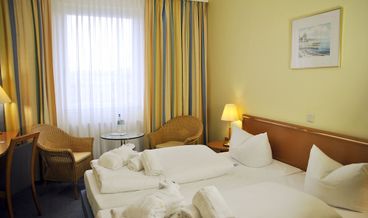 afbeelding van Comfort Double Room, City View (Land View)-1 Queen Bed Non Refundable Free WiFi Breakfast buffet Spa access