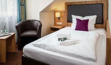 afbeelding van Double Room-1 King Bed Non Refundable Free WiFi Free self parking