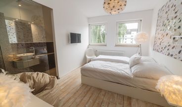 afbeelding van Design Room (Popular)-2 Twin Beds Non Refundable Free WiFi