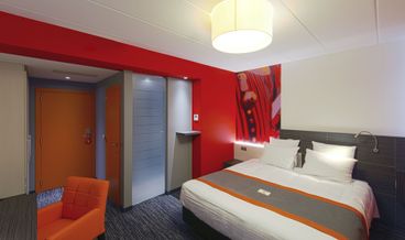 afbeelding van Cocoon Room-1 Queen Bed Non Refundable Free WiFi Free self parking