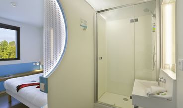 afbeelding van Standard Double Room-1 Double Bed Free WiFi Free self parking