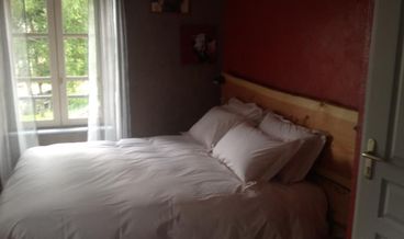 afbeelding van Double Room (Paturage)-1 Queen Bed Non Refundable Free breakfast Free WiFi