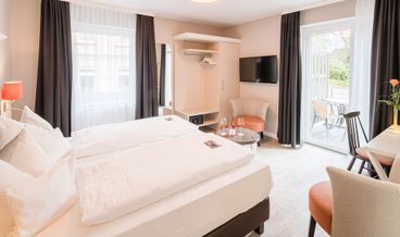 afbeelding van Double Room (Small)-1 Double Bed Full Breakfast Free WiFi Free parking