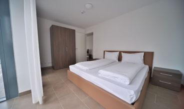 afbeelding van Studio, 1 Queen Bed with Sofa bed-1 Queen Bed and 1 Double Sofa Bed Free WiFi