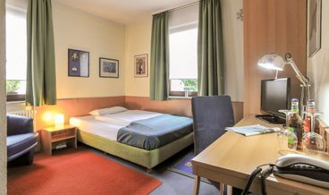 afbeelding van Double Room-2 Twin Beds Free WiFi Free self parking Free valet parking