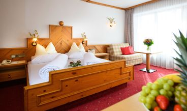 afbeelding van Double Room ("de Luxe" - North Side Haus Residenz)-1 Double Bed and 1 Twin Sofa Bed Free WiFi Breakfast buffet Free self parking