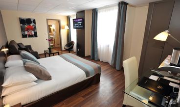 afbeelding van Comfort Room, 1 Queen Bed, Balcony, City View-1 Queen Bed Free WiFi
