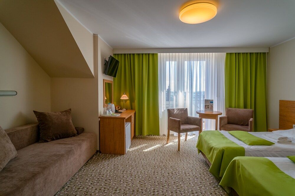 afbeelding van Standaard kamer, 1 twee- of 2 eenpersoonsbedden, 1 slaapkamer, en-suite badkamer (with sofa bed)