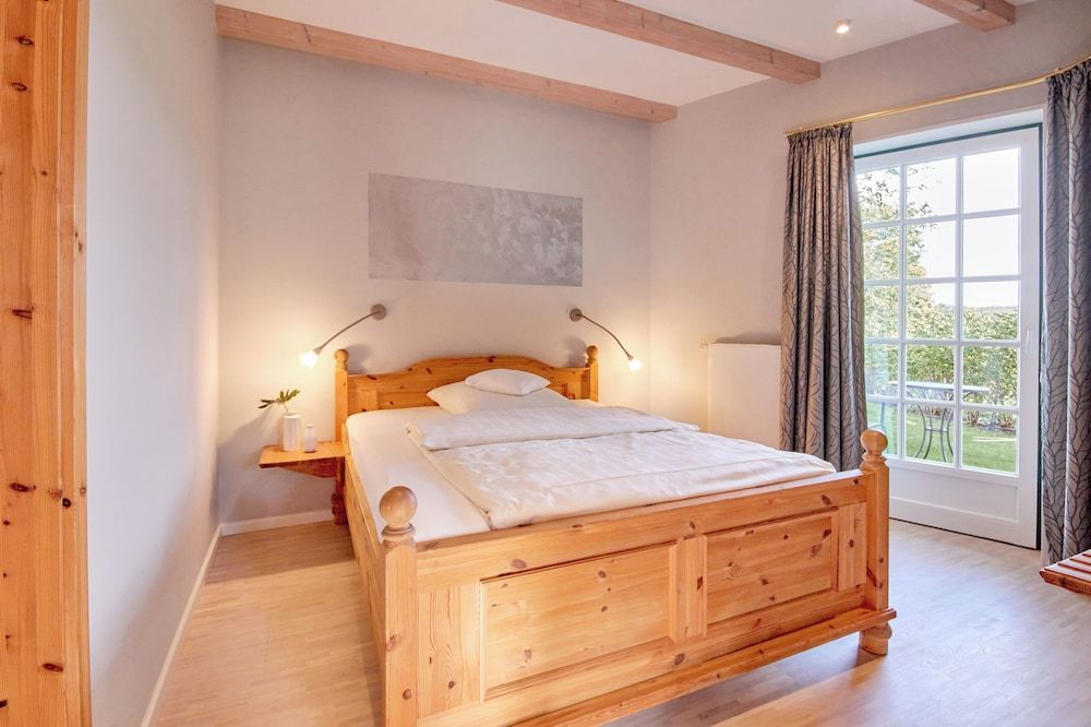 afbeelding van Suite, terras, uitzicht op tuin