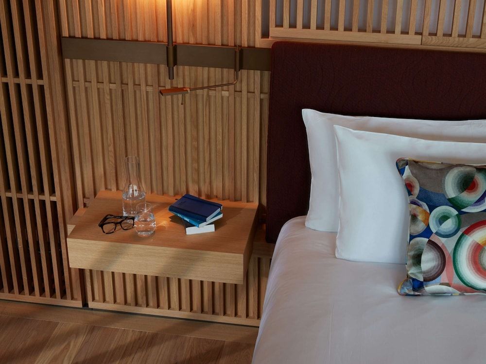 afbeelding van Suite, 1 kingsize bed, uitzicht op rivier (L'Atelier - Eiffel Tower & Seine View)