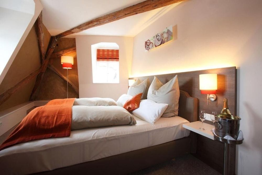afbeelding van Comfort tweepersoonskamer, 1 queensize bed, niet-roken, uitzicht op rivier