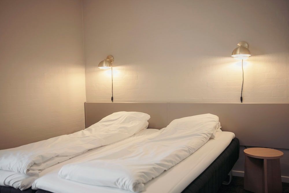 afbeelding van Eenvoudige kamer, 1 twee- of 2 eenpersoonsbedden
