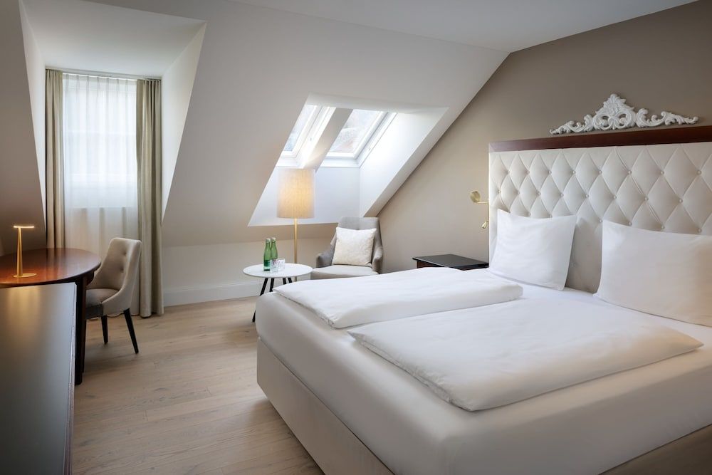 afbeelding van Superior kamer, 1 kingsize bed, uitzicht op tuin