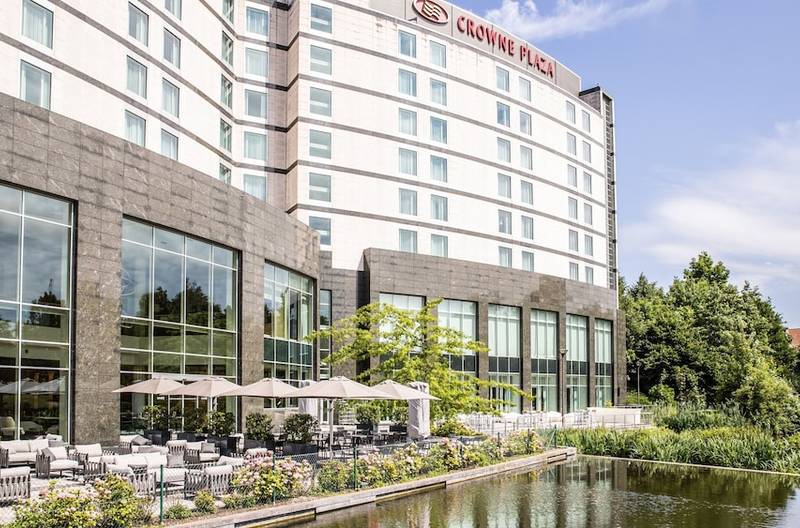 Crowne Plaza Brussels Airport Park Sleep Fly www.hotelspecials.be
