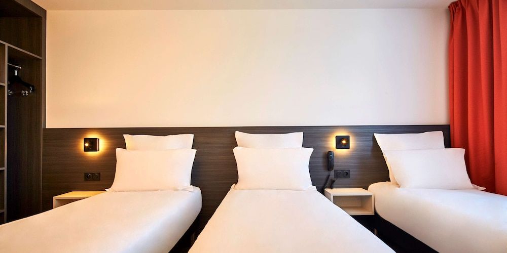 afbeelding van Standaard kamer, 3 eenpersoonsbedden