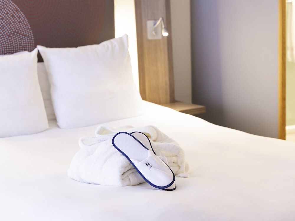 afbeelding van Executive kamer, 1 tweepersoonsbed met slaapbank