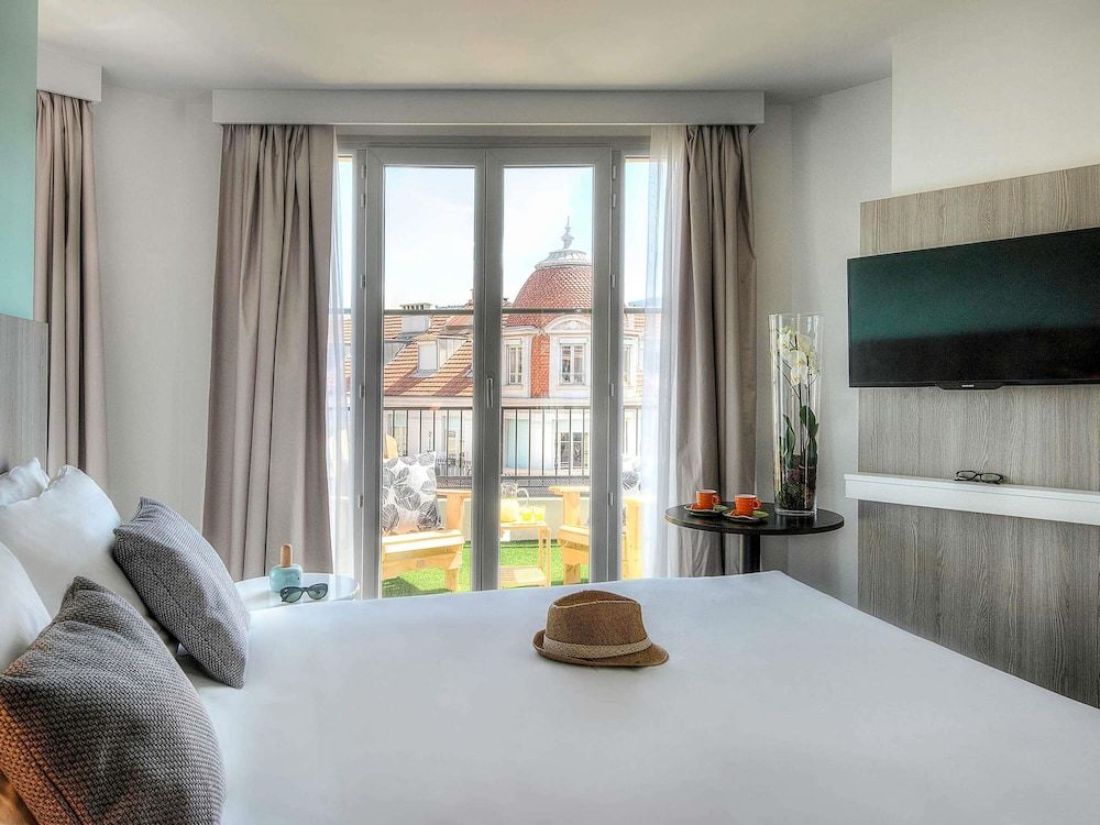 afbeelding van Kamer, 1 tweepersoonsbed, terras, uitzicht op stad
