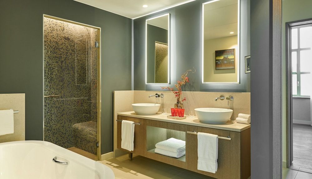 afbeelding van Junior suite, 1 kingsize bed, uitzicht op rivier