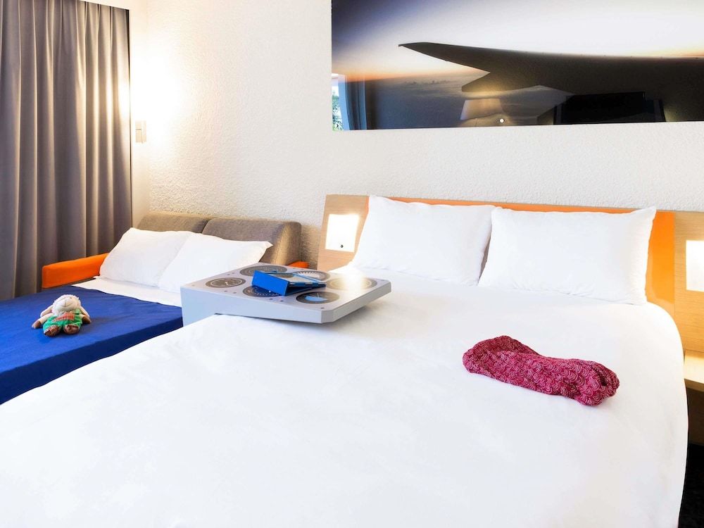 afbeelding van Familie suite, 1 tweepersoonsbed met slaapbank