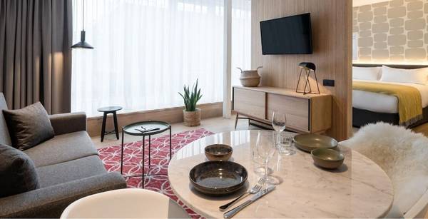 PREMIER SUITES PLUS Antwerp - Executive Double/Twin Studio with Kitchen - GENERAL