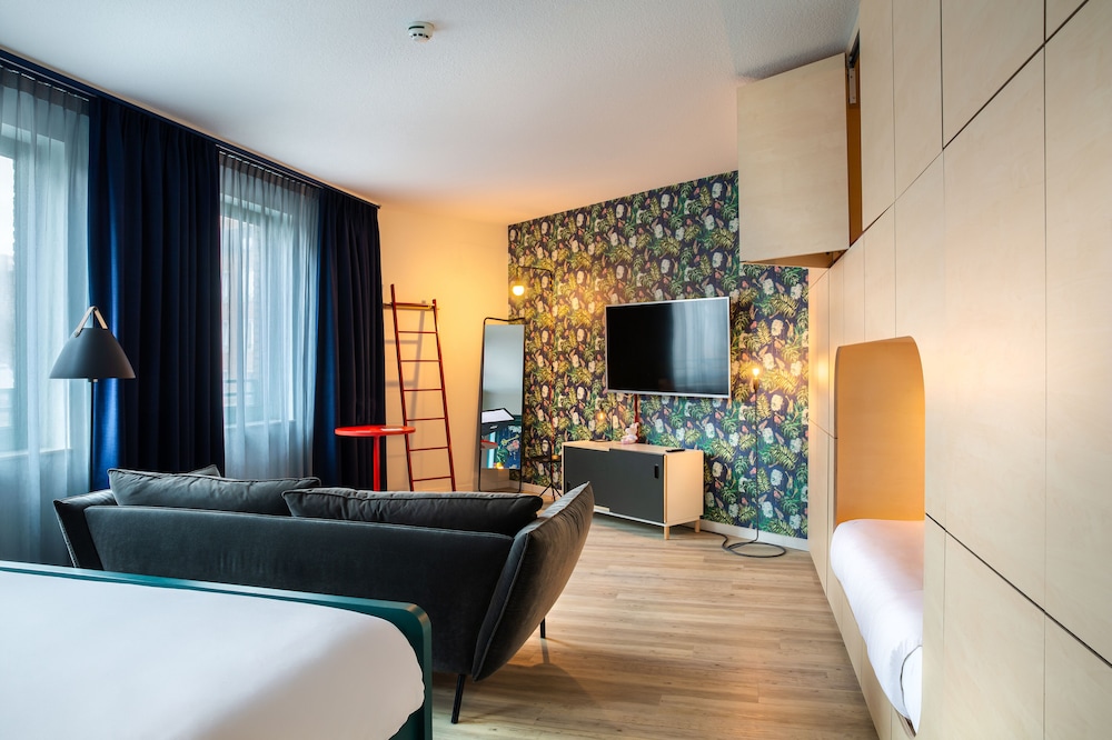 B&B HOTEL Brussels Centre Louise In Etterbeek - Aanbiedingen Hotel Specials