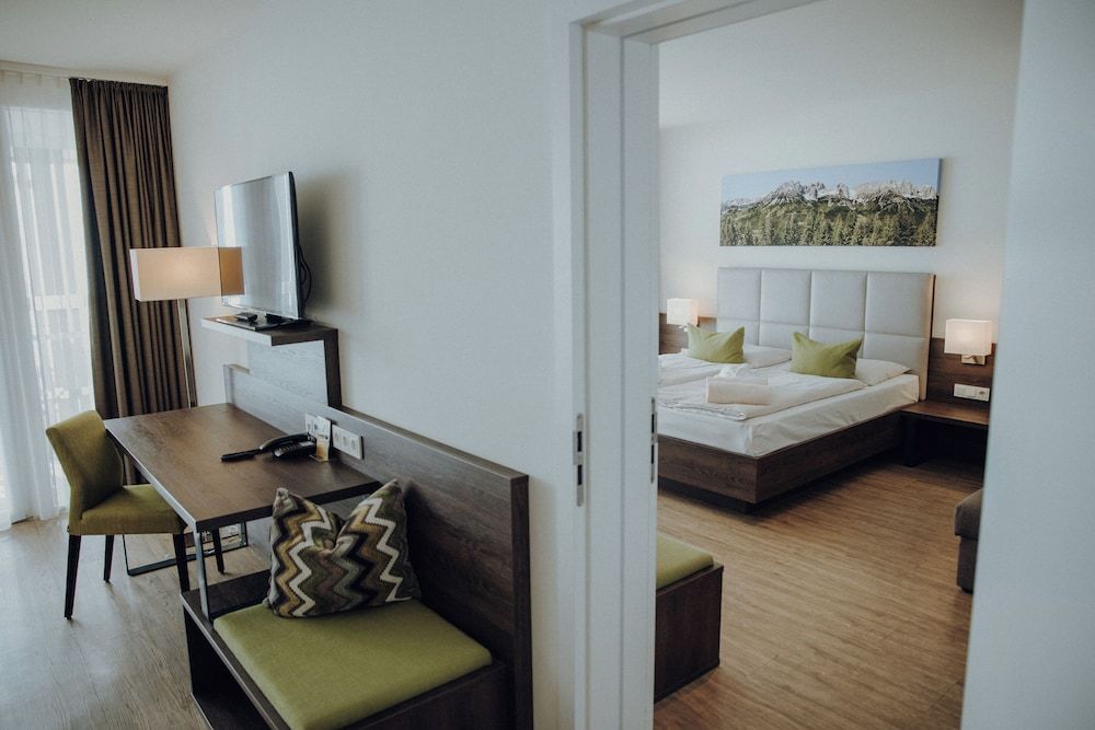 afbeelding van Familiekamer, balkon