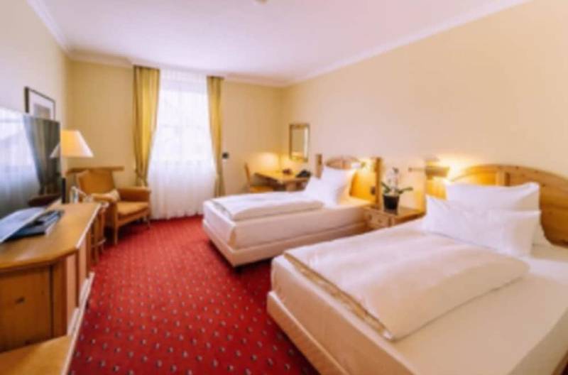 Atomis Hotel Munich Airport By Mercure Parken www.hotelspecials.be