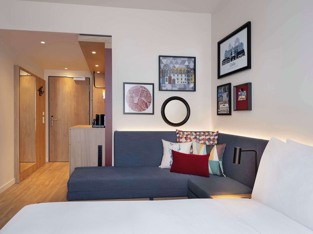 afbeelding van Kamer, 1 queensize bed met slaapbank