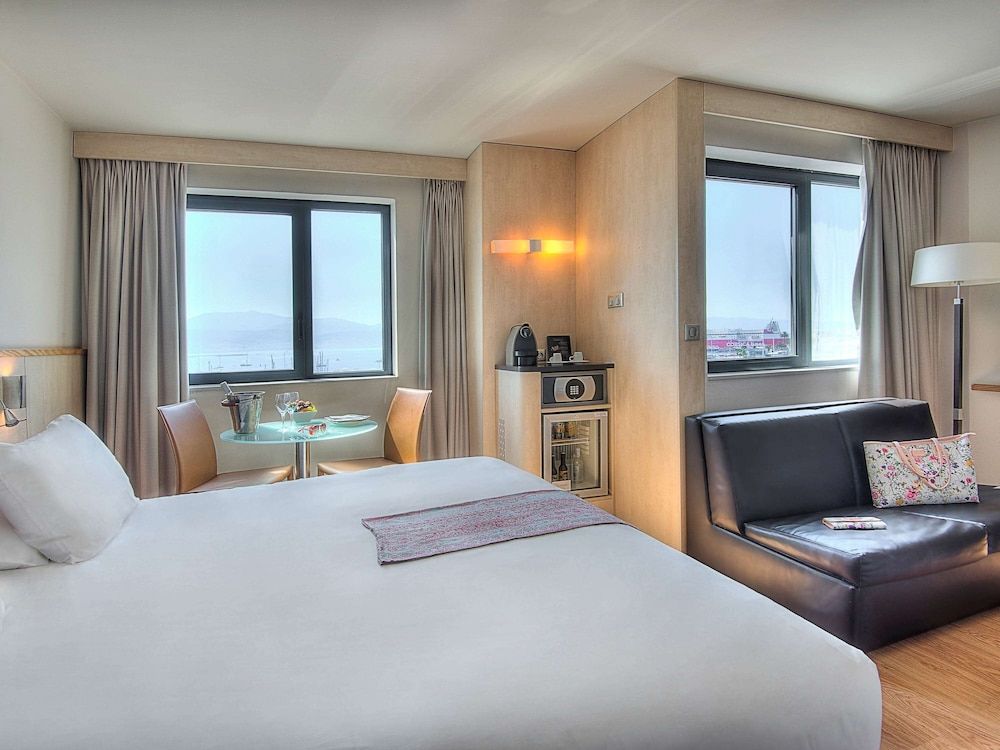 afbeelding van Privilege, Kamer, 1 tweepersoonsbed met slaapbank, uitzicht op haven