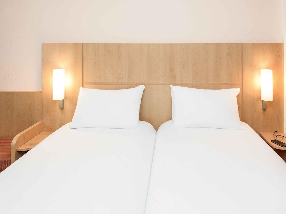 afbeelding van Kamer, 2 eenpersoonsbedden