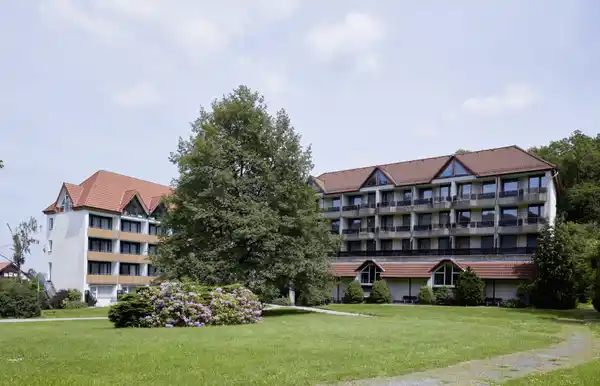 Waldhotel Bärenstein - Herfst Special - FRONT