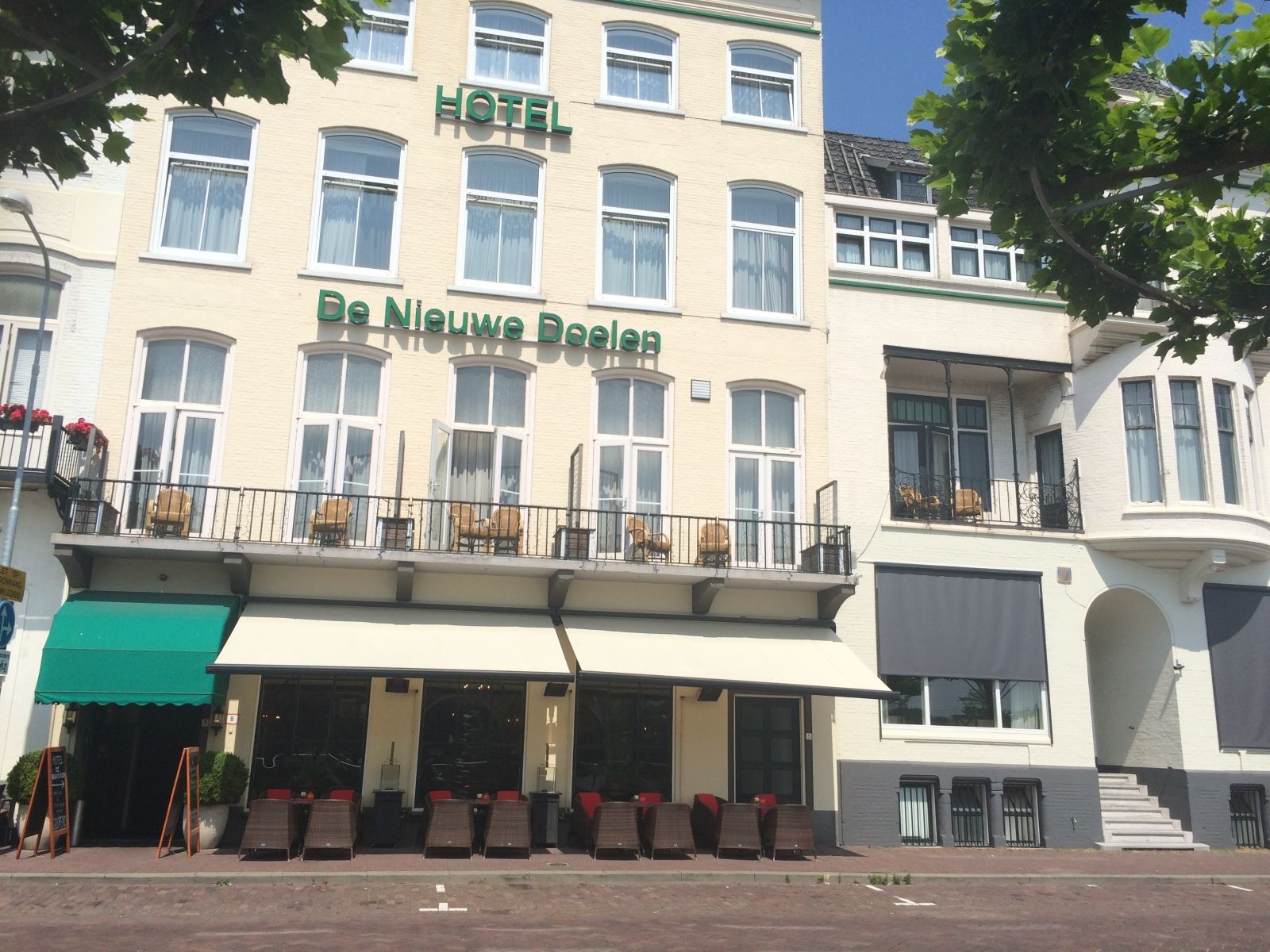 Buitenzijde